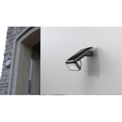 LED solarni reflektor s senzorjem LED/8W/3,7V 2000 mAh IP54 črna
