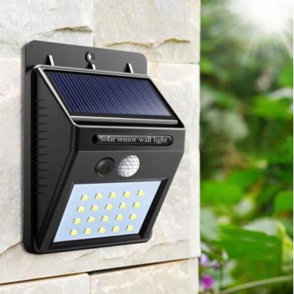 LED sončna stenska svetilka s senzorjem LED/0,55W/3,7V 1200 mAh IP65