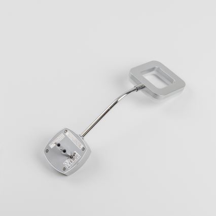 LED stenska svetilka za vtičnico LED/3,2W/230V matni krom
