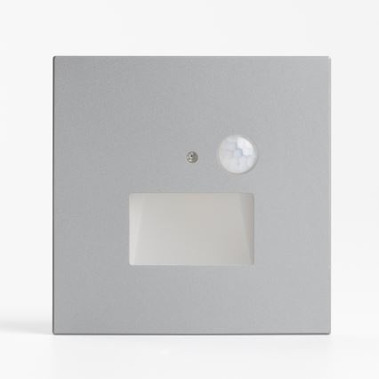 LED svetilka za stopnice s senzorjem gibanja in senzorjem mraka LED/1,5W/230V 3000/4000/6500K srebrna