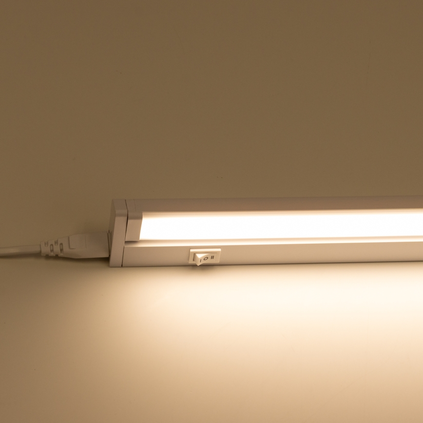 LED svetilka za pod omaro LED/7,5W/230V 55,6 cm bela