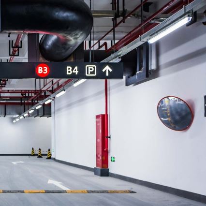 LED tehnično fluorescenčno svetilo z vgrajenim senzorjem gibanja in senzorjem za mrak LED/48W/230V IP65 6500K 150 cm