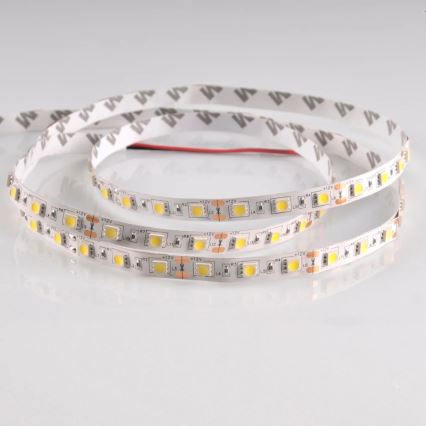 LED Trak 5m LED/10W/12V IP20 bela