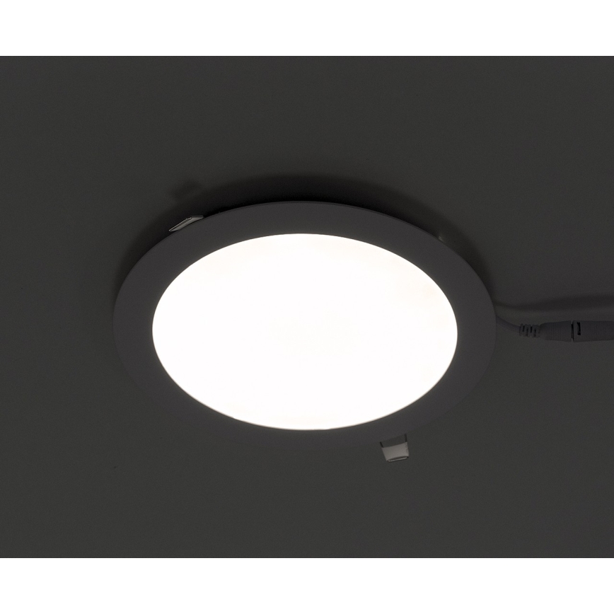 LED Vgradna svetilka GERD LED/18W/230V 3000K