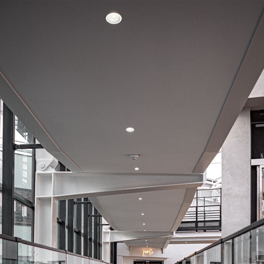 LED Vgradna svetilka LED/18W/230V 3000/4000/6400K pr. 10,6 cm bela