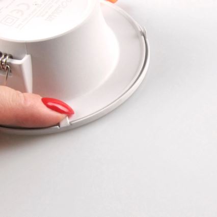 LED Vgradna svetilka ZOE LED/4,8W/230V bela