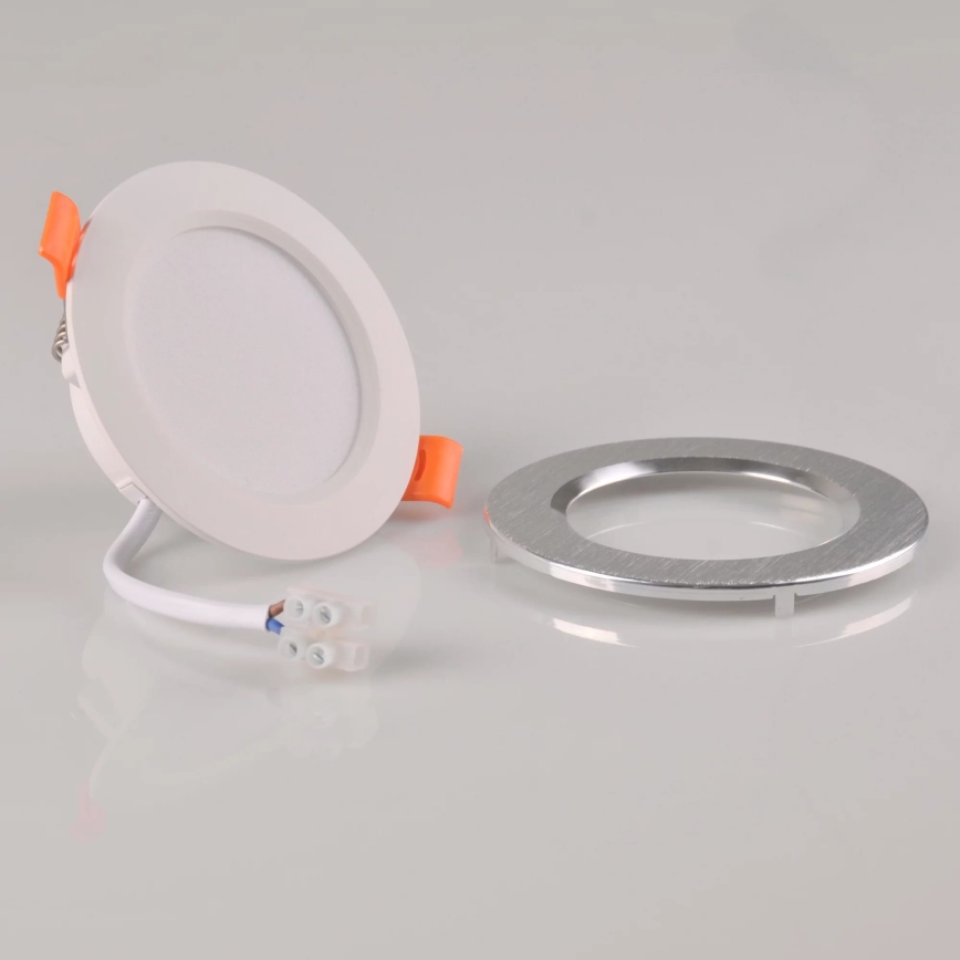 LED Vgradna svetilka ZOE LED/4,8W/230V srebrna
