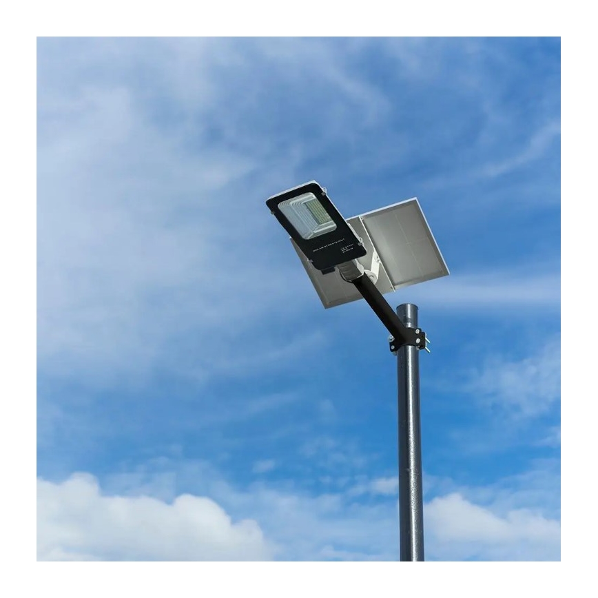 LED Zatemnitvena solarna ulica svetilka LED/50W/6,4V 4000K IP65 50000 mAh + Daljinski upravljalnik