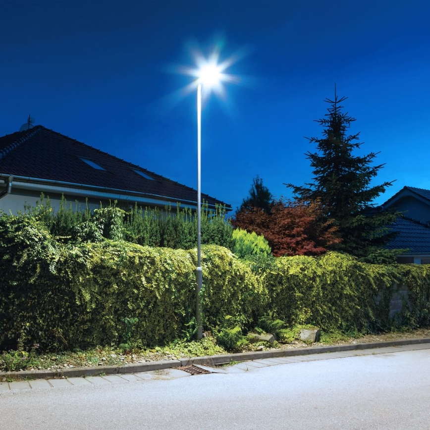 LED Zatemnitvena solarna ulica svetilka s senzorjem KERS LED/300W/3,2V 6500K 8000 mAh IP65 siva + Daljinski upravljalnik