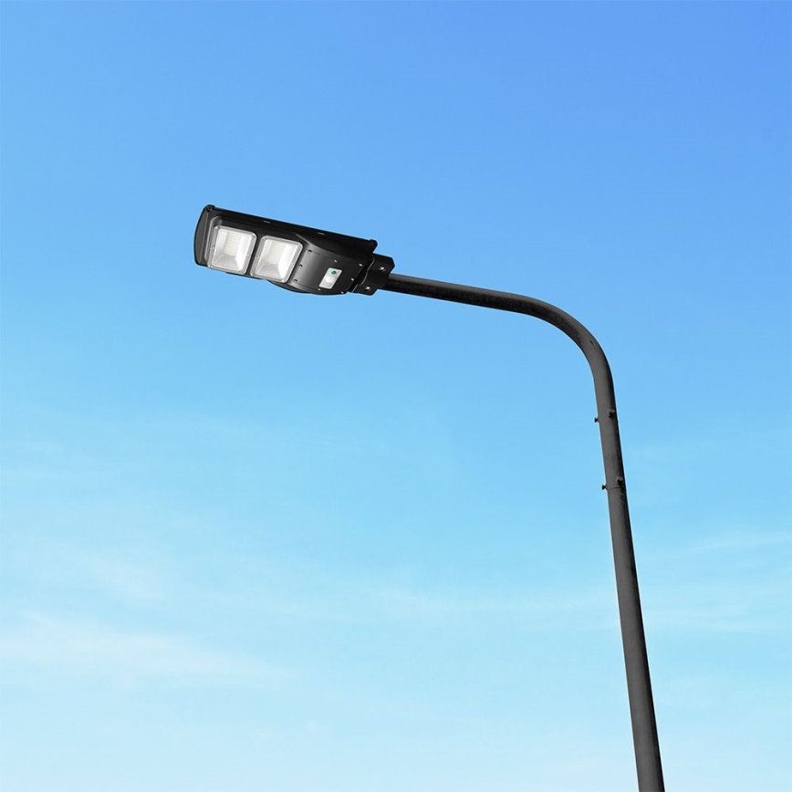 LED Zatemnitvena solarna ulična svetilka s senzorjem gibanja in mraka LED/8W/3,2V 6000K IP65 9000 mAh črna + Daljinski upravljalnik