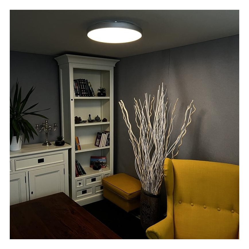 LED Zatemnitvena stropna svetilka LED/48W/230V 2700-6500K Wi-Fi Tuya + Daljinski upravljalnik