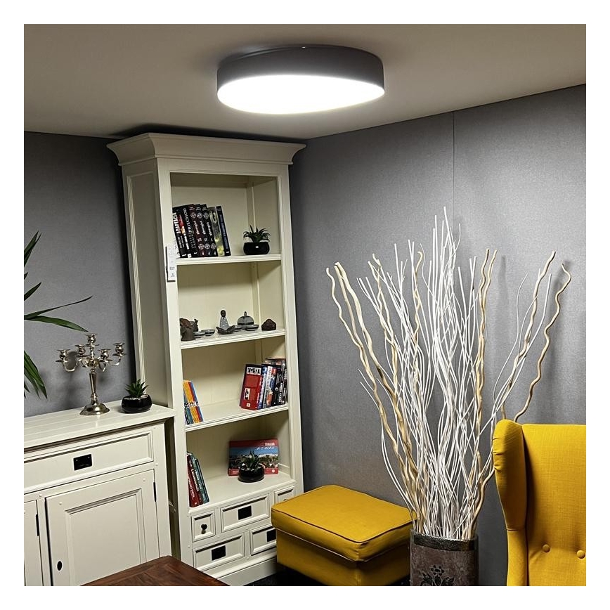 LED Zatemnitvena stropna svetilka LED/48W/230V 2700-6500K Wi-Fi Tuya + Daljinski upravljalnik