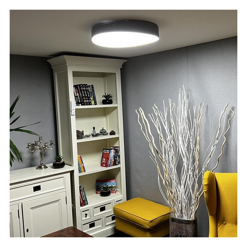 LED Zatemnitvena stropna svetilka LED/48W/230V 2700-6500K Wi-Fi Tuya + Daljinski upravljalnik