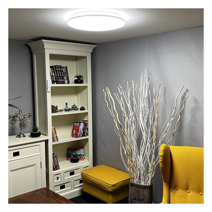 LED Zatemnitvena stropna svetilka LED/48W/230V 2700-6500K Wi-Fi Tuya + Daljinski upravljalnik
