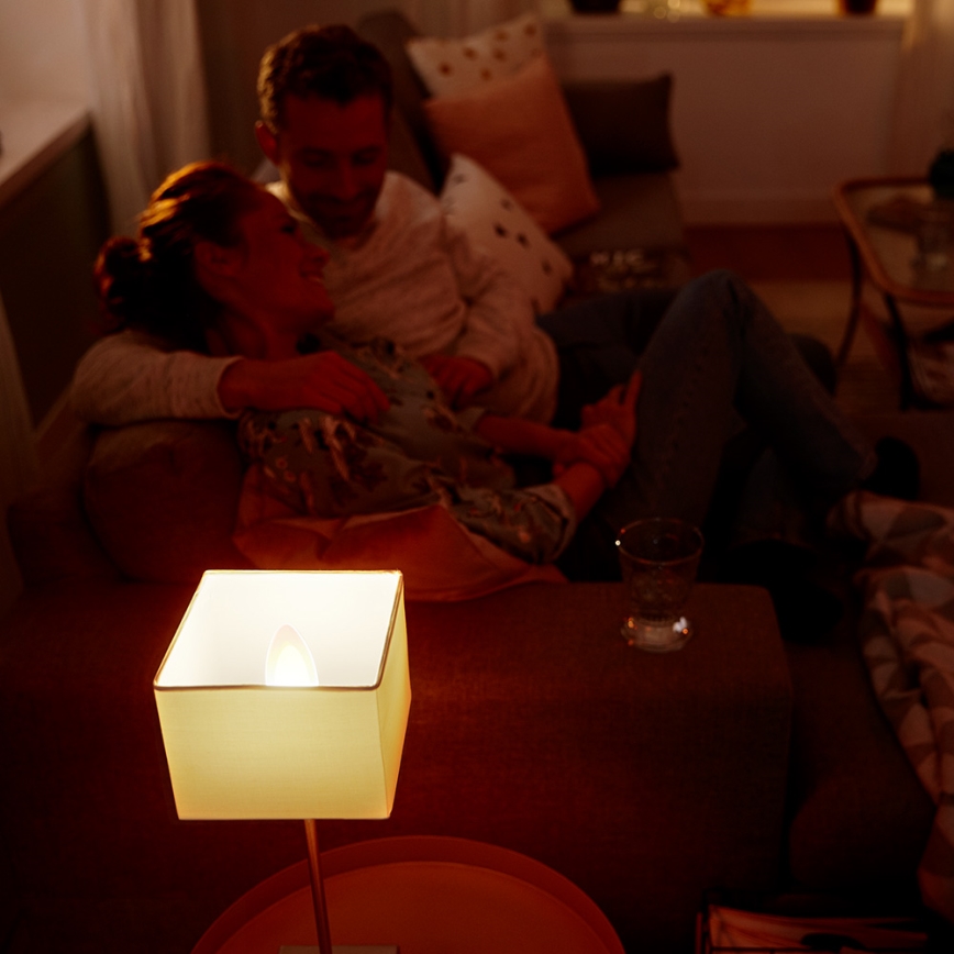 LED Zatemnitvena žarnica Philips HUE WHITE AMBIANCE E14/6W/230V