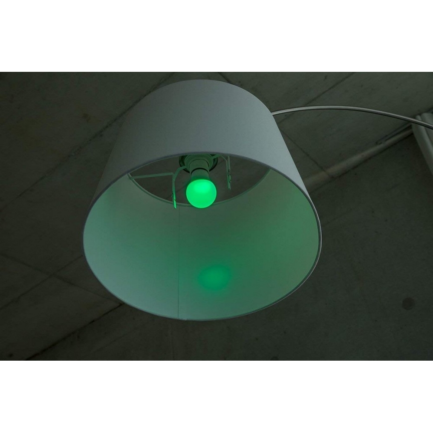 LED Zatemnitvena žarnica RGB STAR E14/4,5W/230V 2700K – Osram