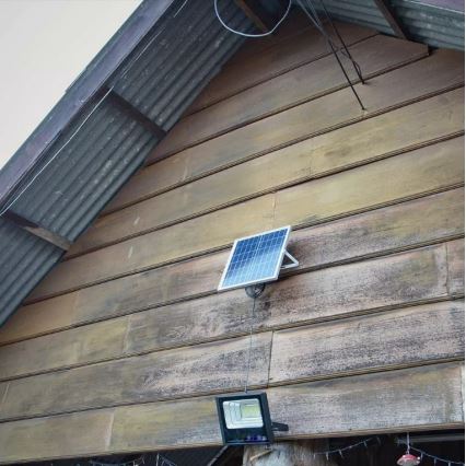 LED Zatemnitveni solarni reflektor LED/20W/6V 6000K IP65 + Daljinski upravljalnik