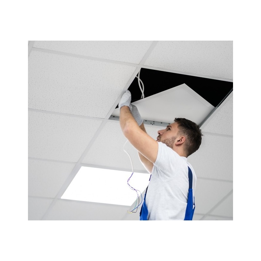 LED Zatemnitveni vgradni panel CAPRI LED/25/36/40W/230V 3000/4000/5700K UGR&lt;19 IP44 60x60 cm