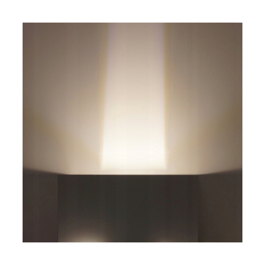 LED Zunanja stenska svetilka LED/12W/230V IP54 bela
