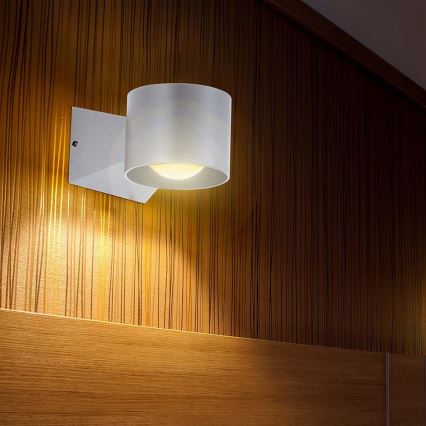 LED Zunanja stenska svetilka LED/5W/230V 4000K IP65 bela