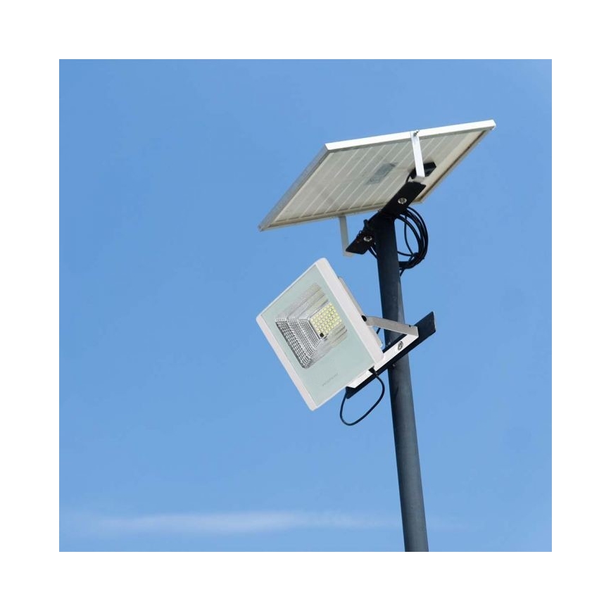 LED Zunanji solarni reflektor LED/20W/3,2V IP65 4000K + Daljinski upravljalnik
