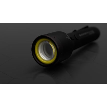 Ledlenser P9R Core - polnilna zatemnljiva LED ročna svetilka, 4800 mAh, IP68, 1000 lm, do 20 h delovanja