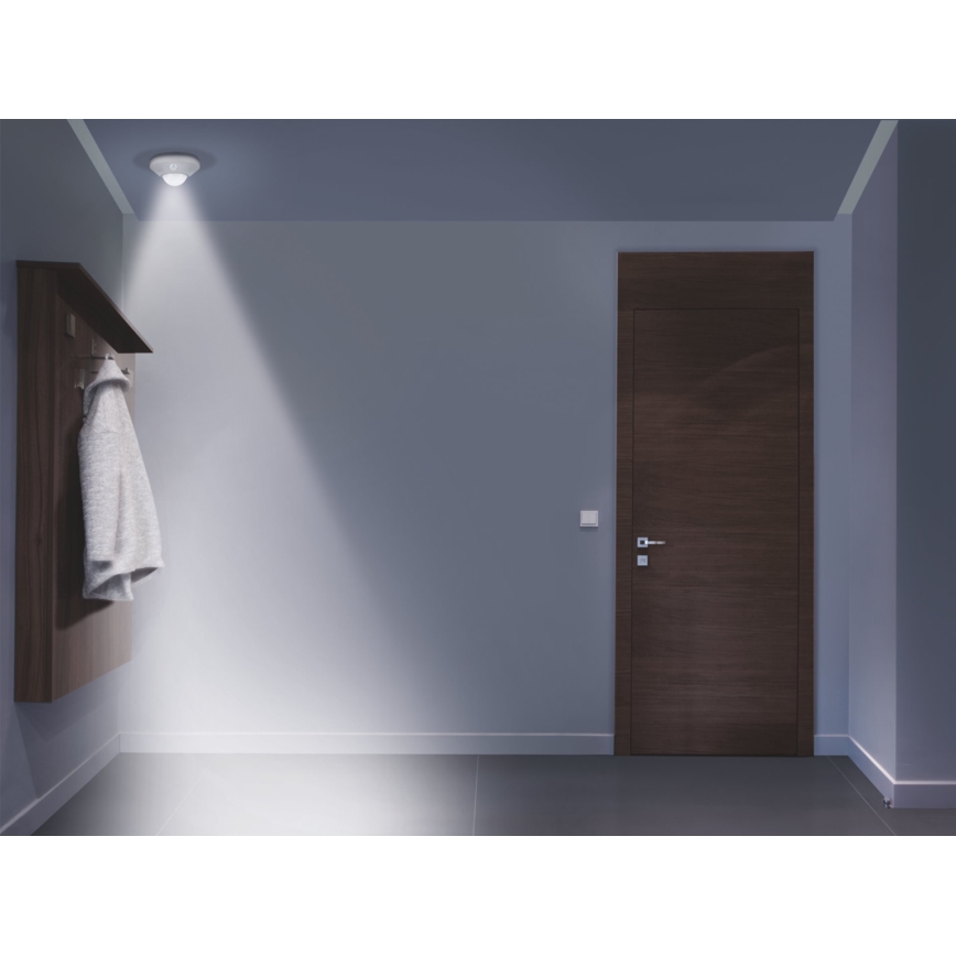 Ledvance - LED Orientacijska svetilka s senzorjem NIGHTLUX LED/1,7W/3xAA 4000K