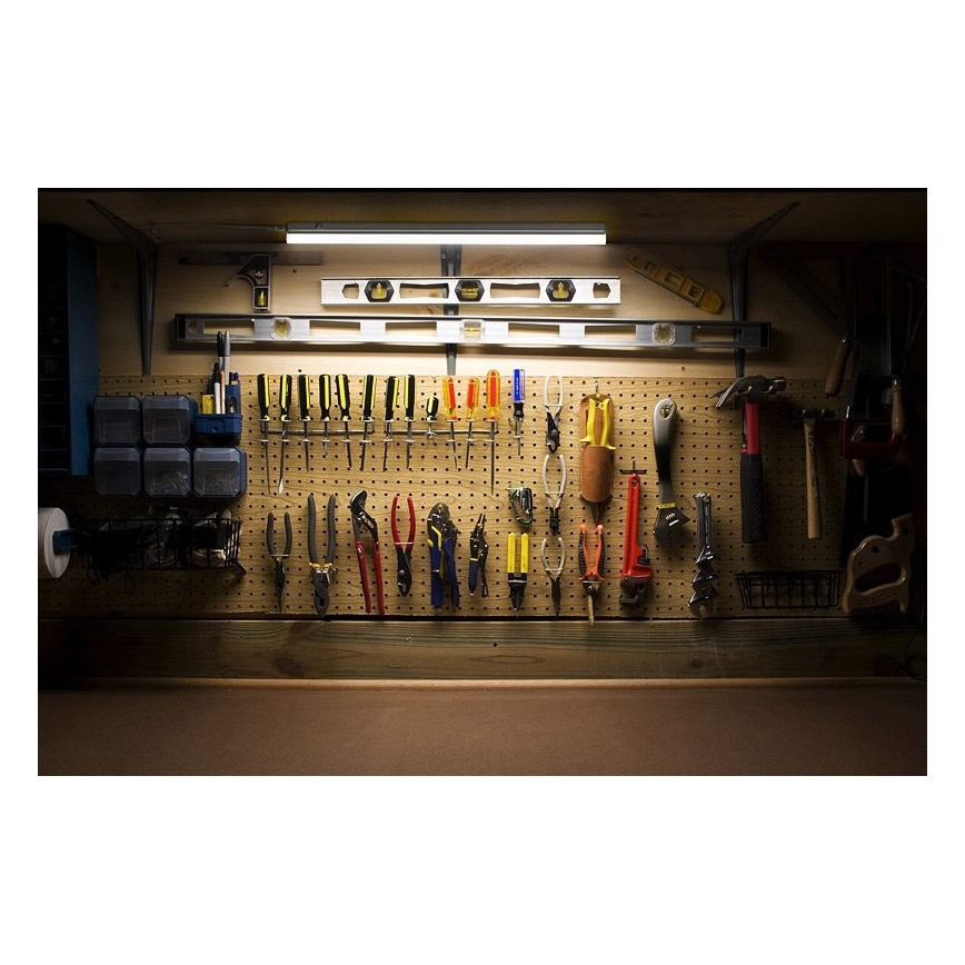 Ledvance - LED Podelementna svetilka s senzorjem BATTEN LED/4W/230V 32 cm