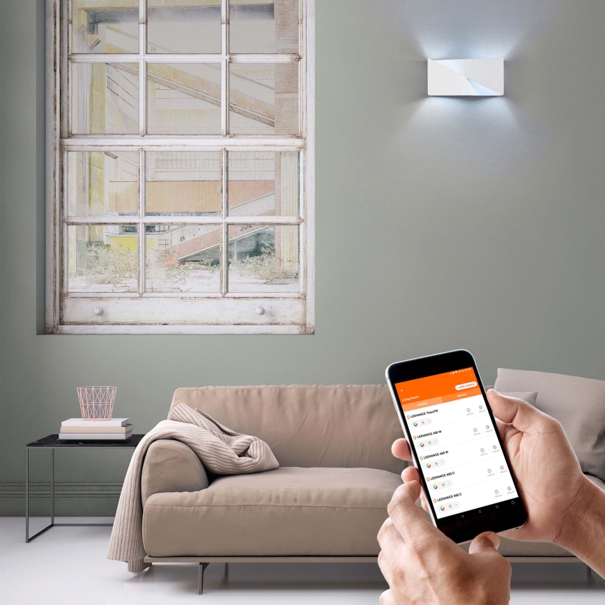 Ledvance - LED Zatemnitvena stenska svetilka SMART+ SWAN LED/23W/230V 3000-6500K Wi-Fi