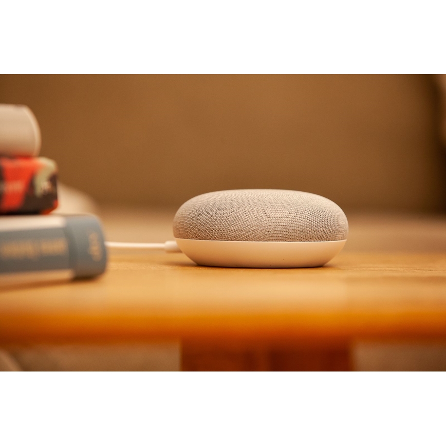 Ledvance - Pametni zvočnik Google Nest Mini + LED RGBW Zatemnitvena žarnica SMART+E27/10W/230V 2000-6500K