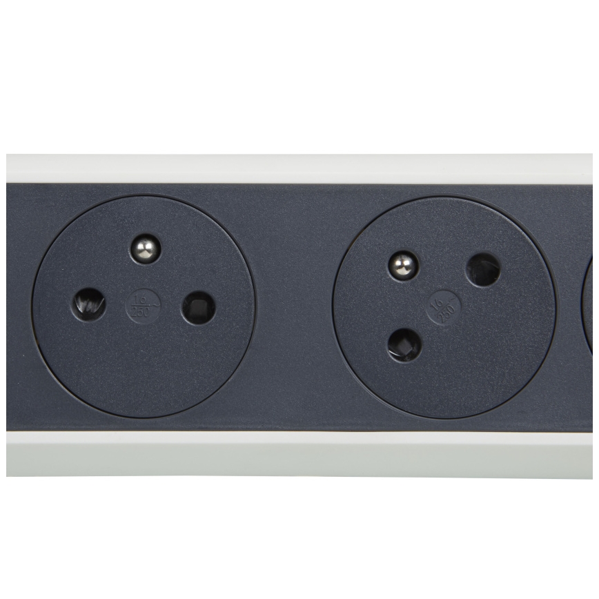 Legrand 049459 - Podaljšek s stikalom 4Z Tip E 3m