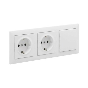 Legrand - Dvojna domača vtičnica SCHUKO in enopolno stikalo št. 1 z okvirjem SUNO 250V bela