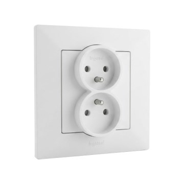 Legrand - Dvojna hišna vtičnica z okvirjem NILOE STEP 250V bela