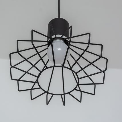 Lestenec na kablu SOLANO 1xE27/15W/230V črna/sijajni krom