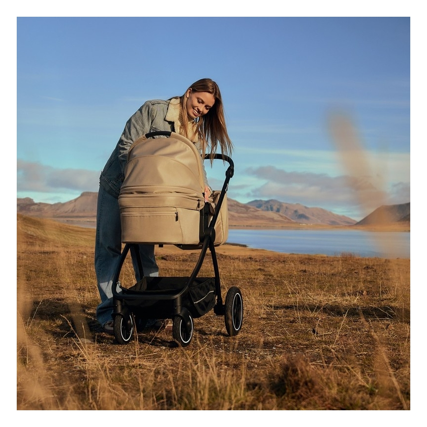 Lionelo - Kombiniran otroški voziček 3 v 1 MERIL Peščena