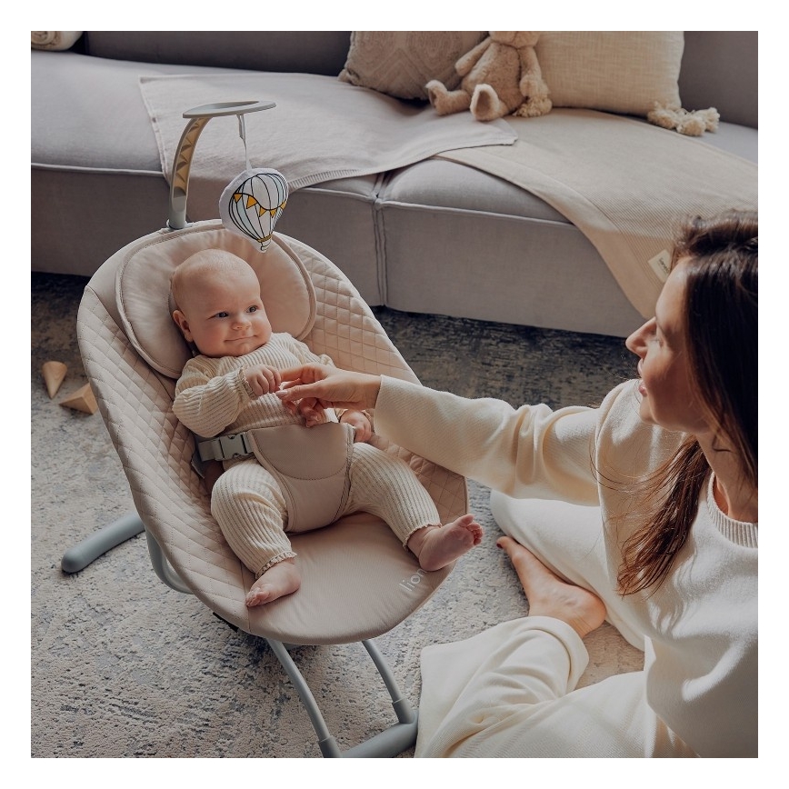 Lionelo - Otroška gugalnica z melodijo RIO 4xC bež latte + daljinski upravljalnik