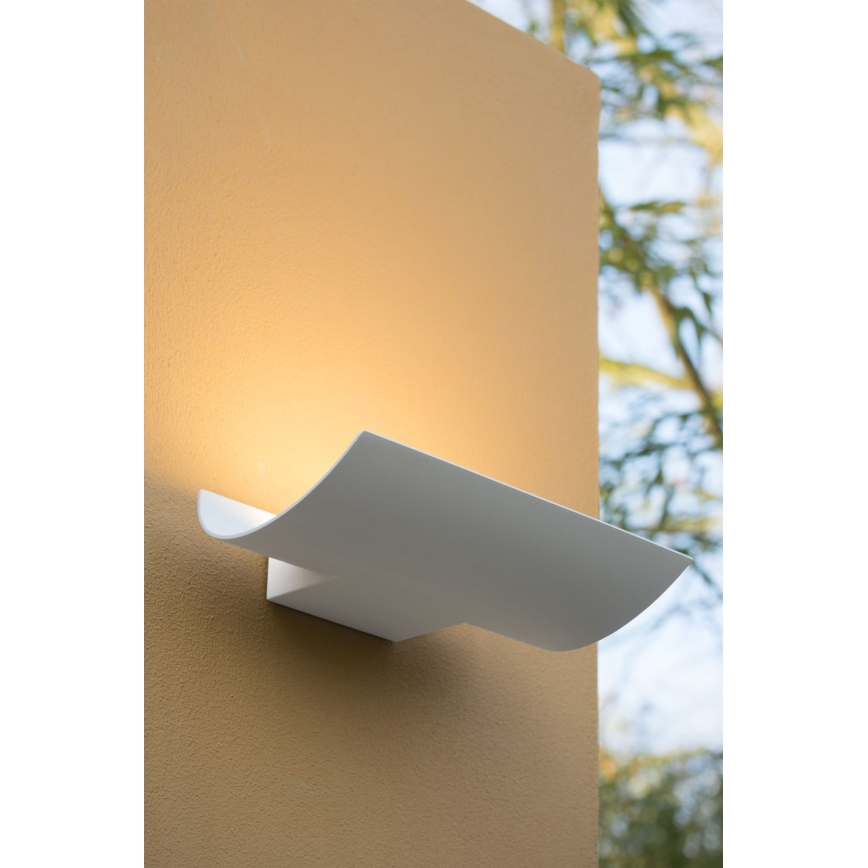 Lucide 27884/15/31 - LED zunanja stenska svetilka DYVOR-LED LED/15W/230V bela