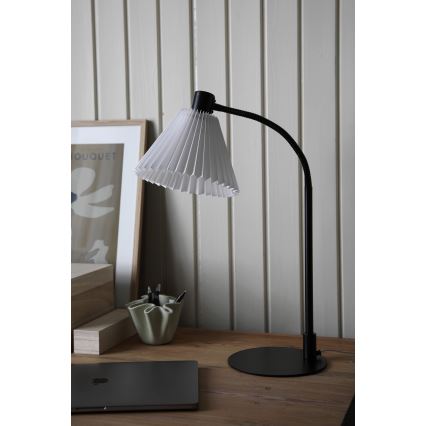 Markslöjd 108697 - Namizna svetilka MIRA 1xE14/40W/230V črna/bela