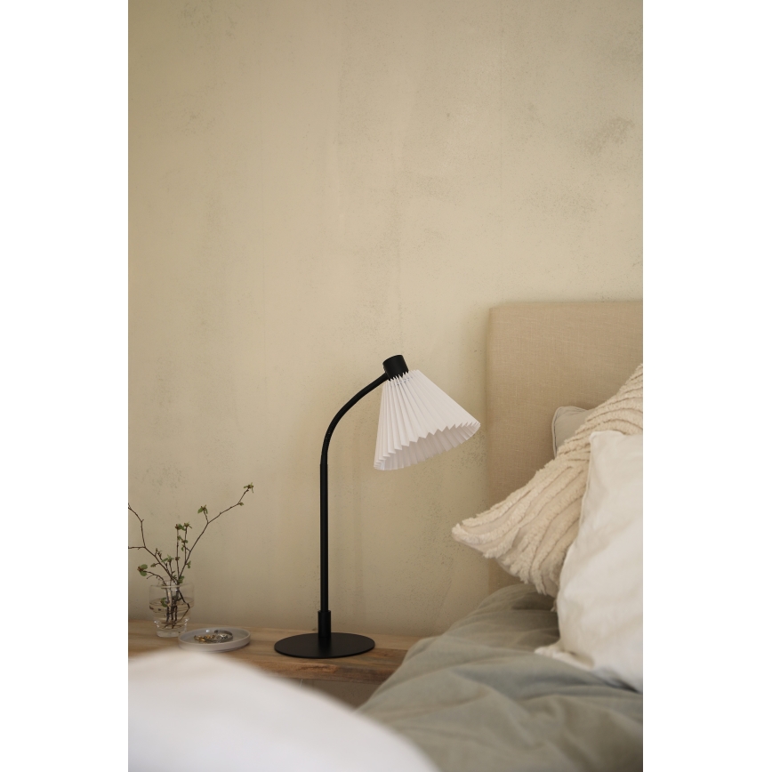 Markslöjd 108697 - Namizna svetilka MIRA 1xE14/40W/230V črna/bela
