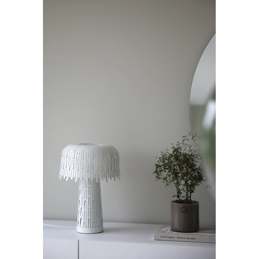 Markslöjd 109006 - Namizna svetilka VERBERA 1xE14/40W/230V bela