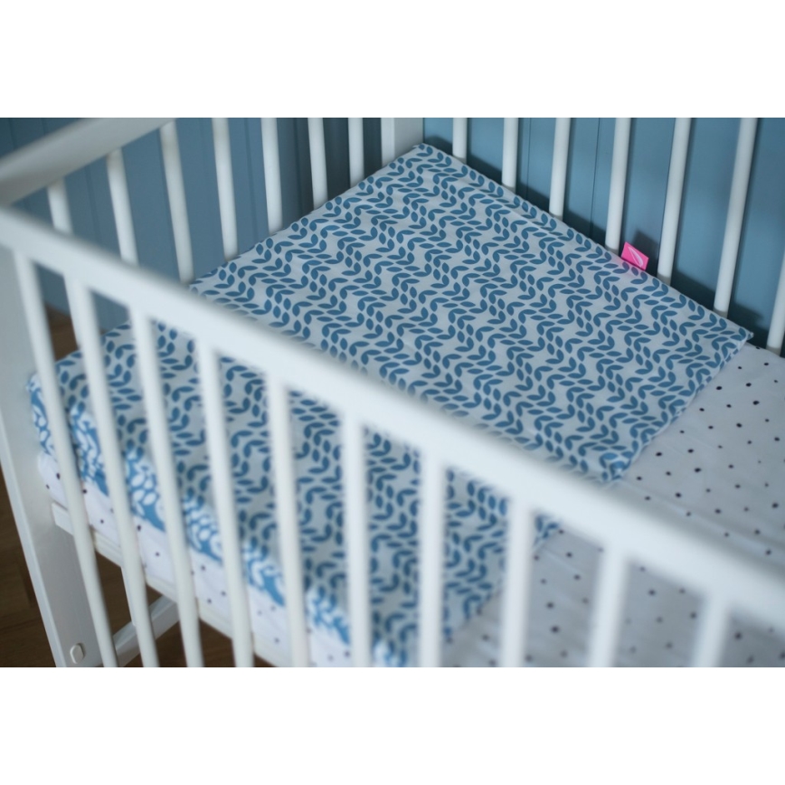 MOTHERHOOD - Vzglavnik Wedge 60x45 cm, 0-6 mesecev modra