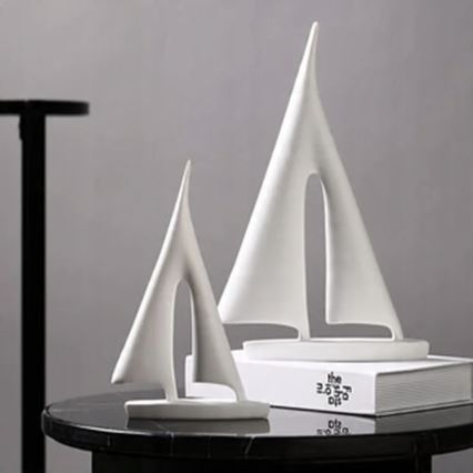Namizna dekoracija 28 cm smola/bela