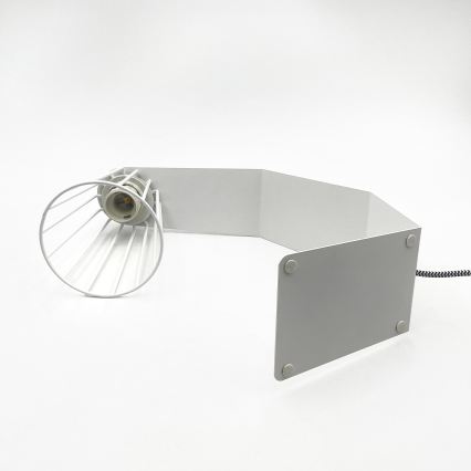 Namizna svetilka NANDO 1xE27/15W/230V bela