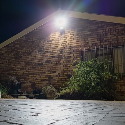 LED zatemnjevalni reflektor s senzorjem gibanja SmartLife LED/20W/230V 3000-6500K IP44 Wi-Fi