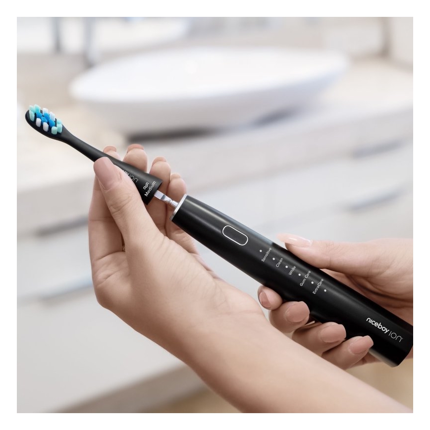 Niceboy ION Sonic - Sonična zobna ščetka 800 mAh IPX7 črna