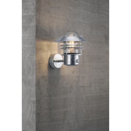 Nordlux - Zunanja stenska svetilka s senzorjem BLOKHUS 1xE27/60W/230V IP54