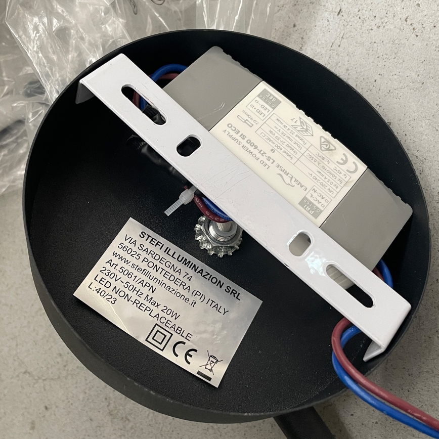 ONLI - LED Stenska svetilka TWIST LED/6W/230V 4000K črna