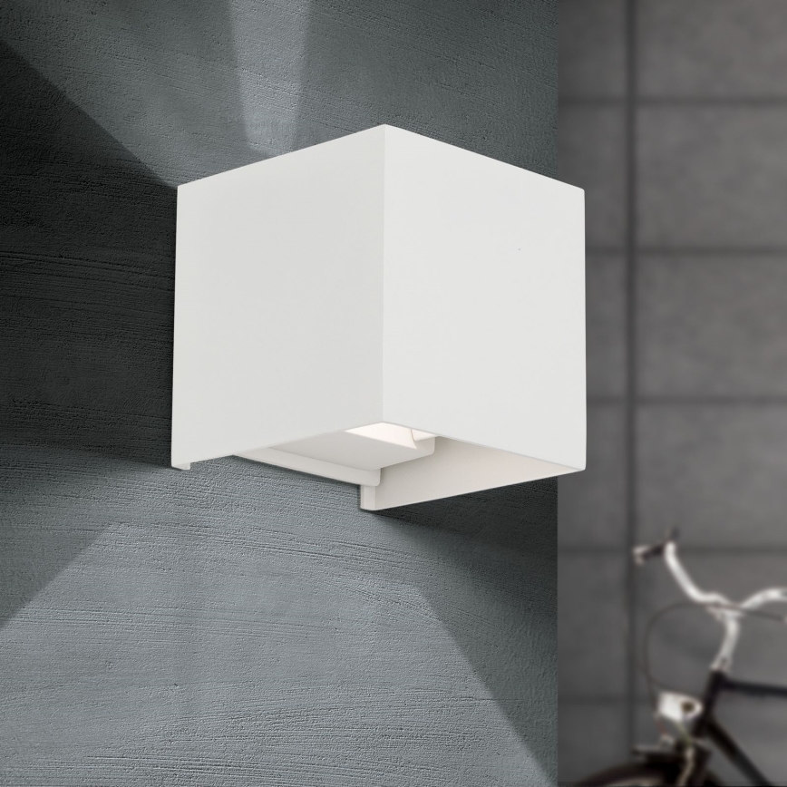 LED Zunanja stenska svetilka CUBE 2xLED/3W/230V IP54 bela