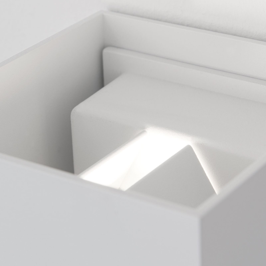 LED Zunanja stenska svetilka s senzorjem gibanja in mraka CUBE-S LED/13W/230V IP54 bela