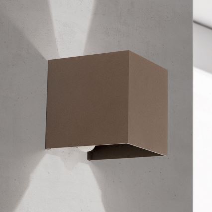zunanja stenska svetilka z senzorjem gibanja in senzorjem mraka CUBE-S LED/13W/230V IP54 rjava
